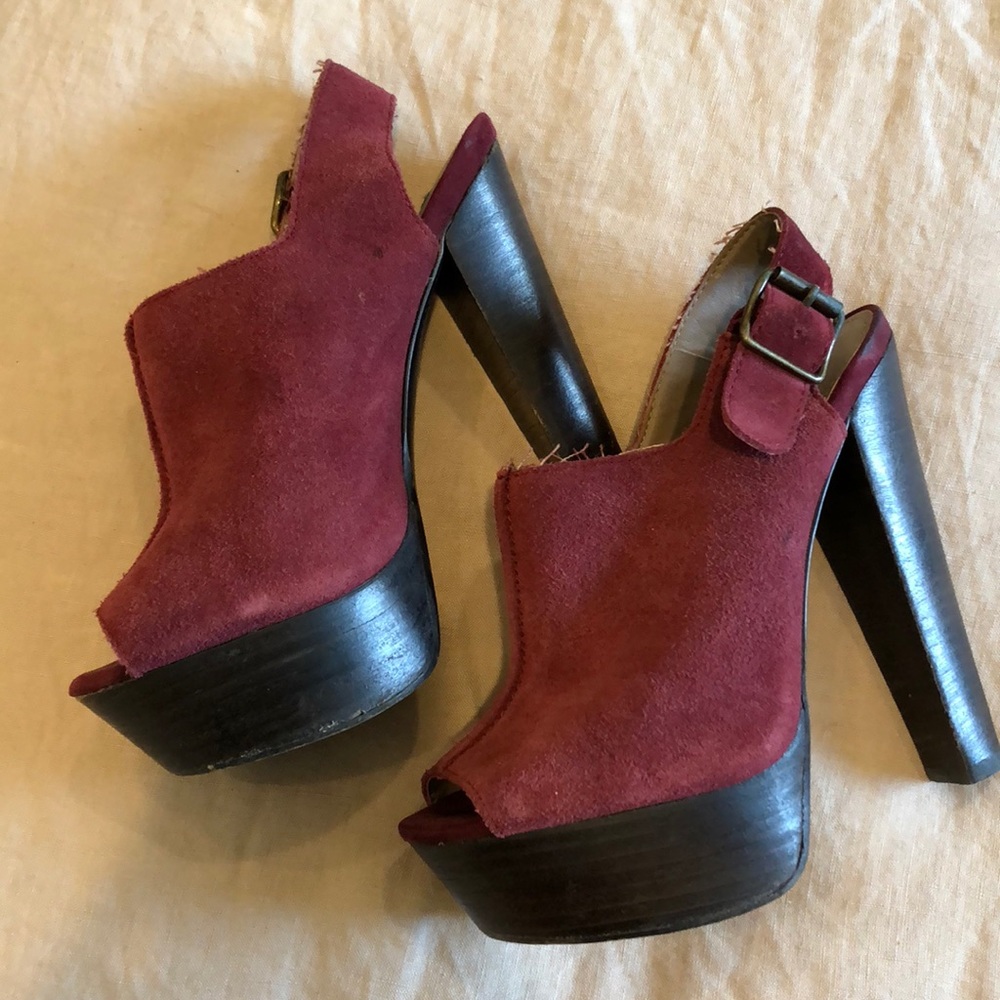 Steve Madden suede burgundy heels